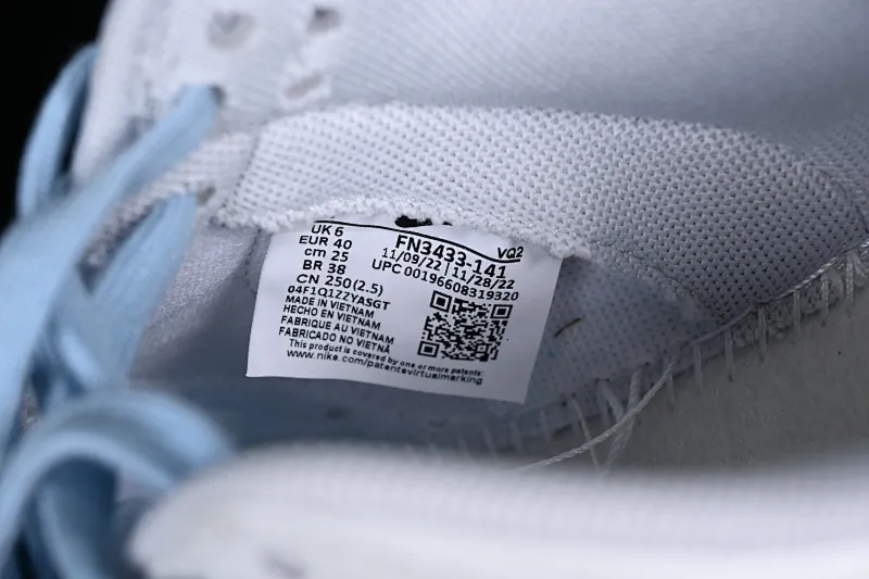 All categories Nk SB Dunk series Nk SB Dunk Low low-top sneakers Nk SB Dunk Low "520" Valentine's Day limited SB low-top sports and leisure sneakers FN3433-141